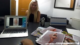 Ռինո Ասուկային յուղոտ են անում և մատը ծեծում ավազակային սեքս-տեսանյութում